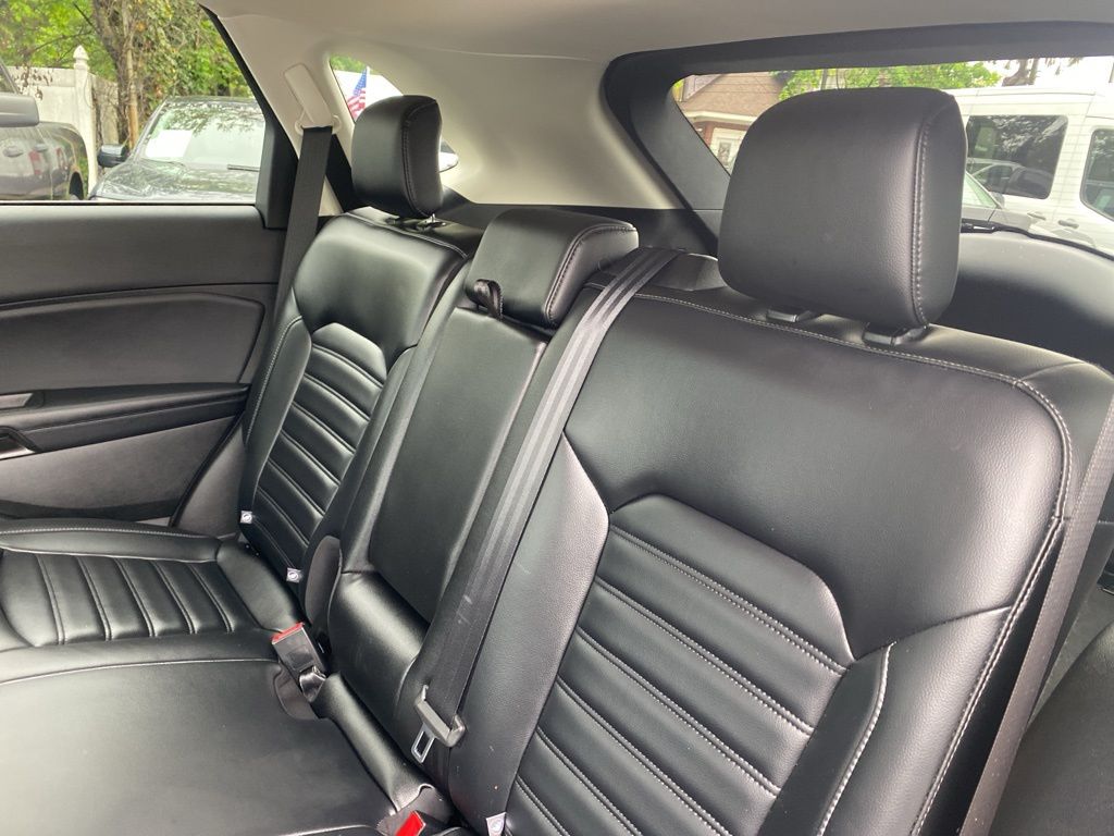 used 2023 Ford Edge car, priced at $29,600