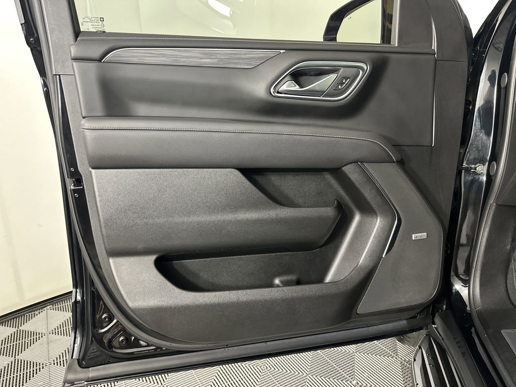 used 2023 GMC Yukon XL car, priced at $63,998