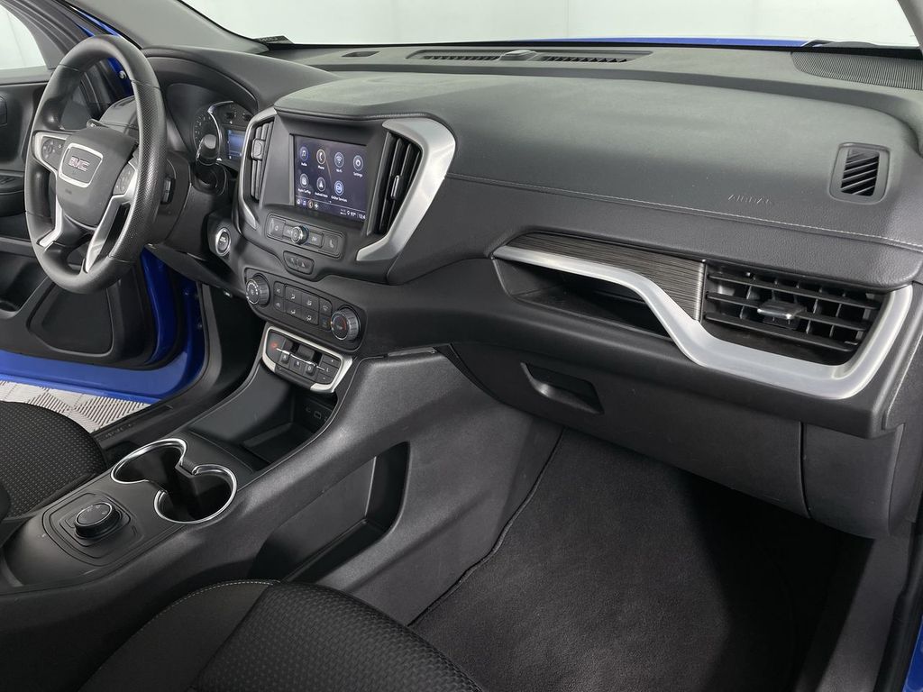 used 2024 GMC Terrain car, priced at $22,997