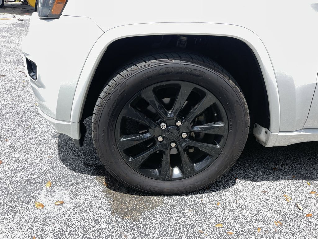 used 2018 Jeep Grand Cherokee car, priced at $16,892