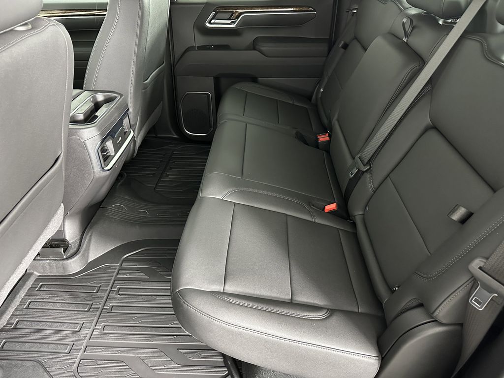 new 2025 GMC Sierra 1500 car, priced at $60,224