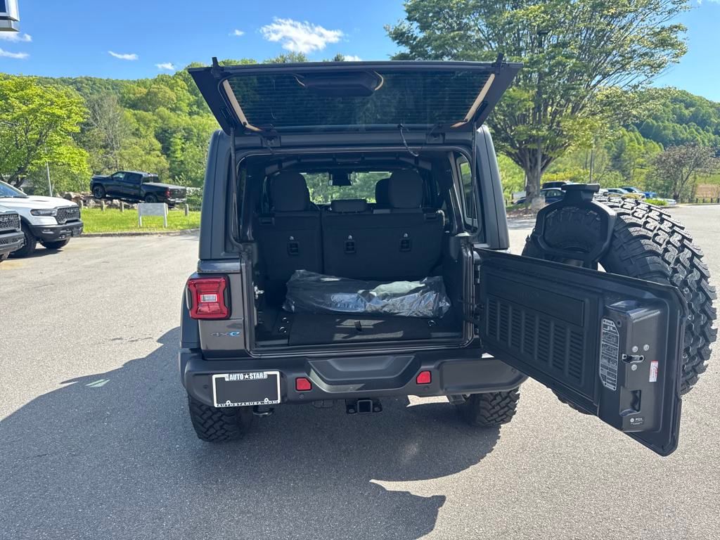 new 2025 Jeep Wrangler car, priced at $57,990