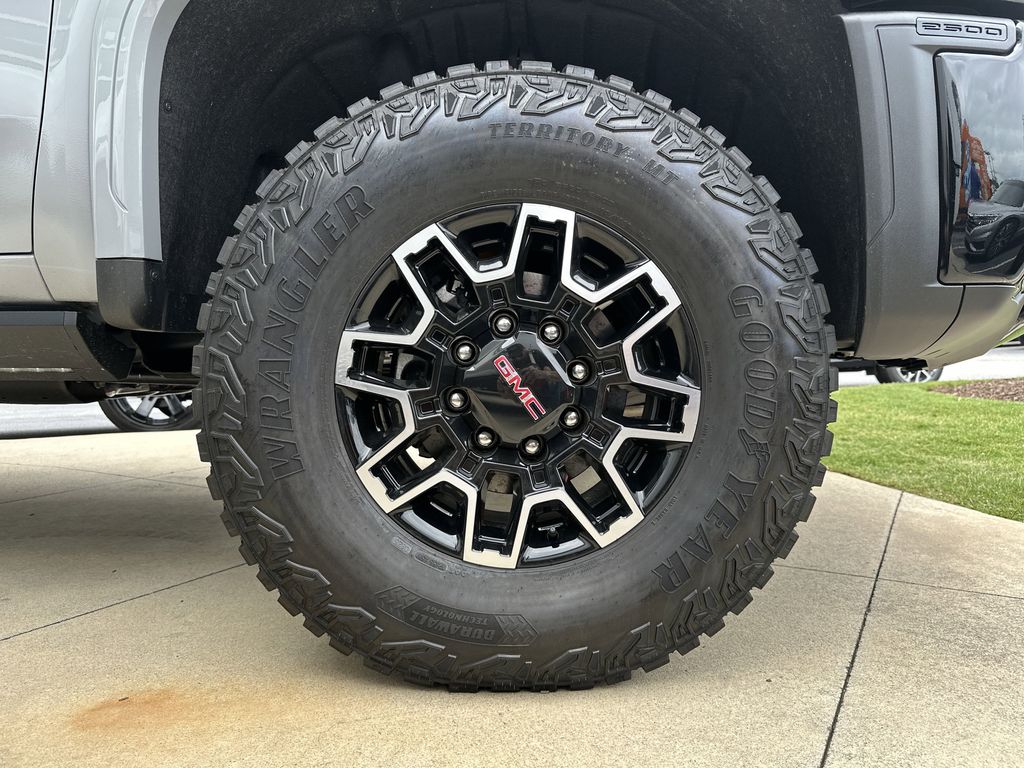 new 2025 GMC Sierra 2500HD car, priced at $92,996