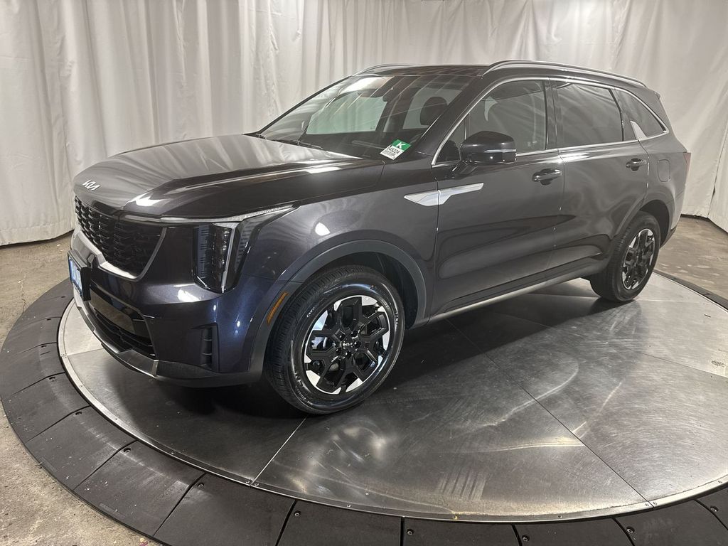 used 2025 Kia Sorento car, priced at $35,983