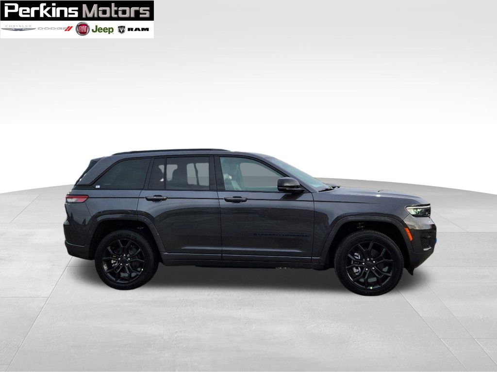 new 2025 Jeep Grand Cherokee car, priced at $56,564