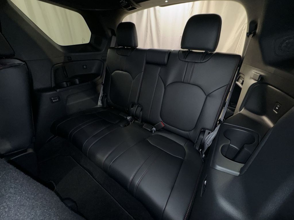 new 2025 Honda Pilot car, priced at $56,075