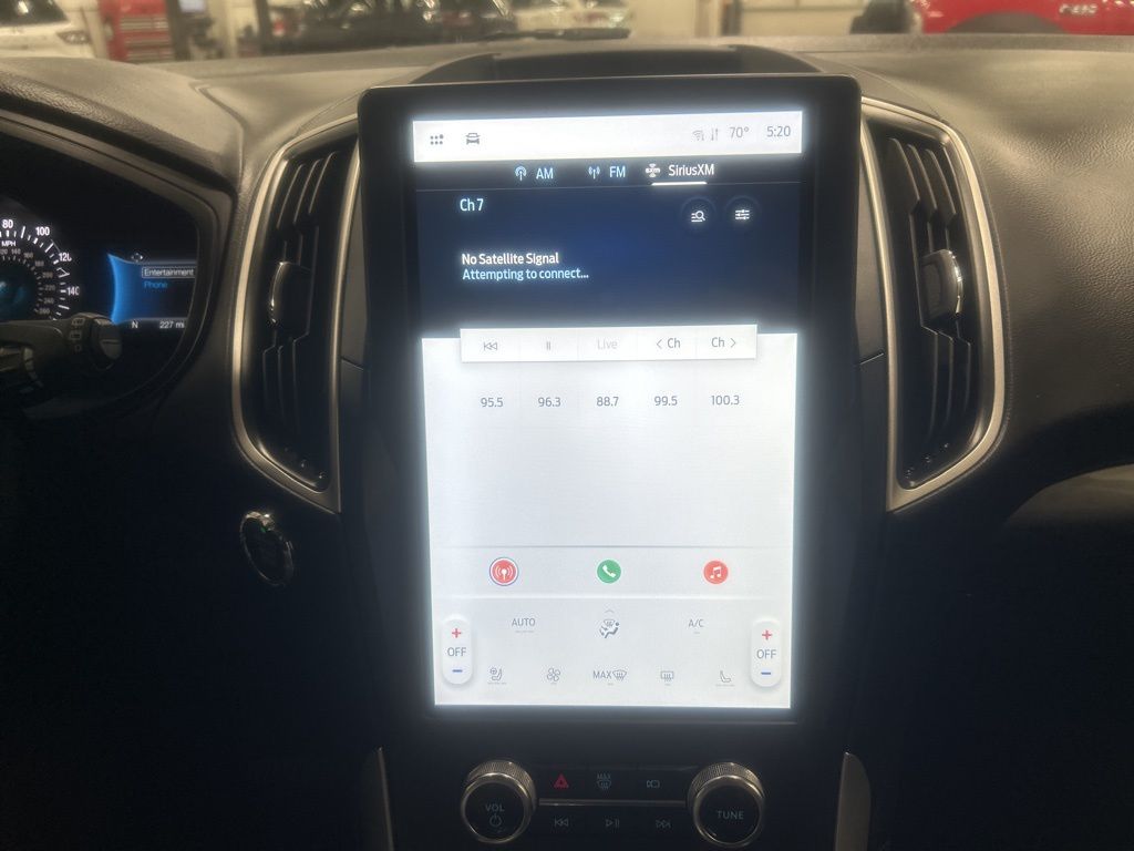 used 2023 Ford Edge car, priced at $29,956