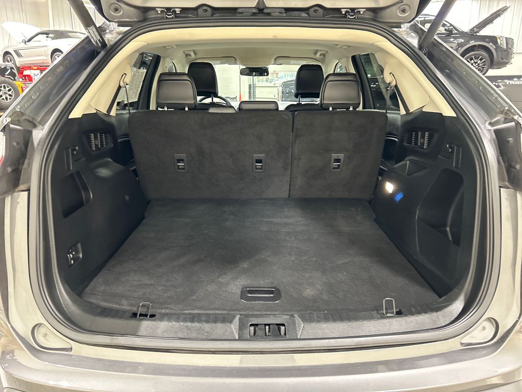 used 2022 Ford Edge car, priced at $27,165