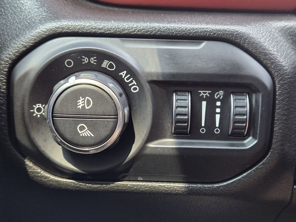 used 2022 Jeep Gladiator car, priced at $34,435