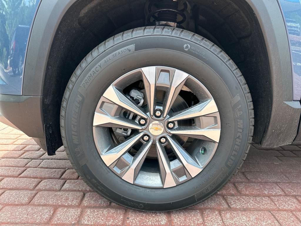 new 2026 Chevrolet Equinox car, priced at $31,995