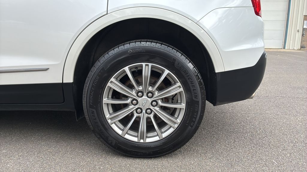 used 2019 Cadillac XT5 car, priced at $24,200