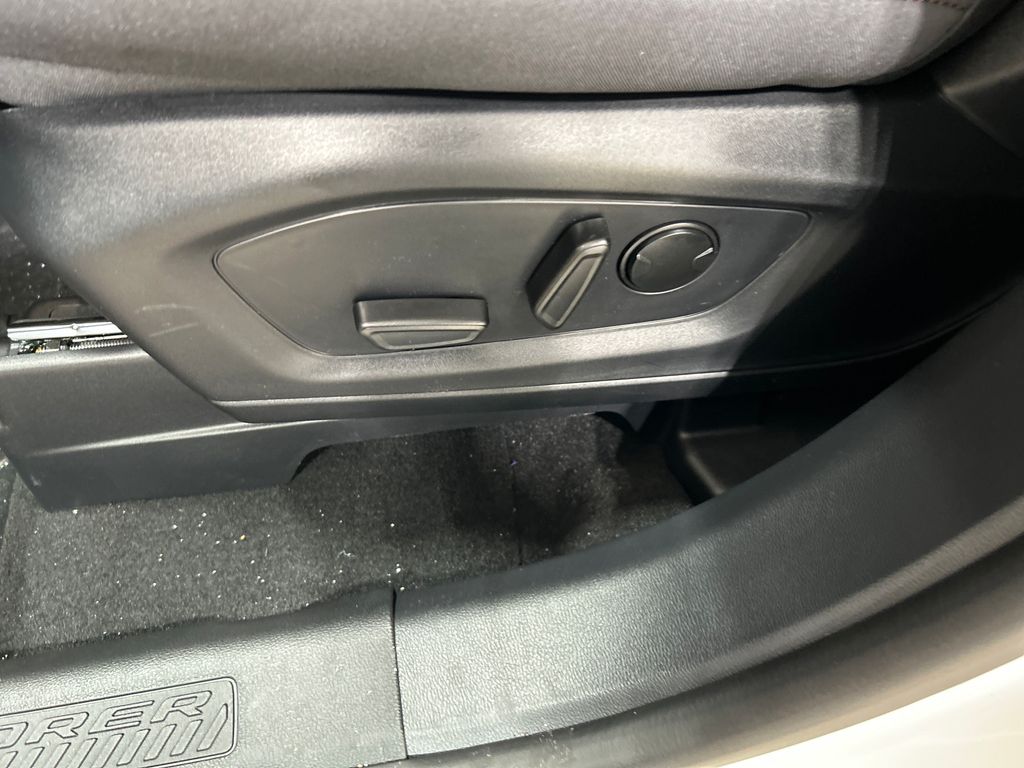 new 2025 Ford Explorer car, priced at $41,769