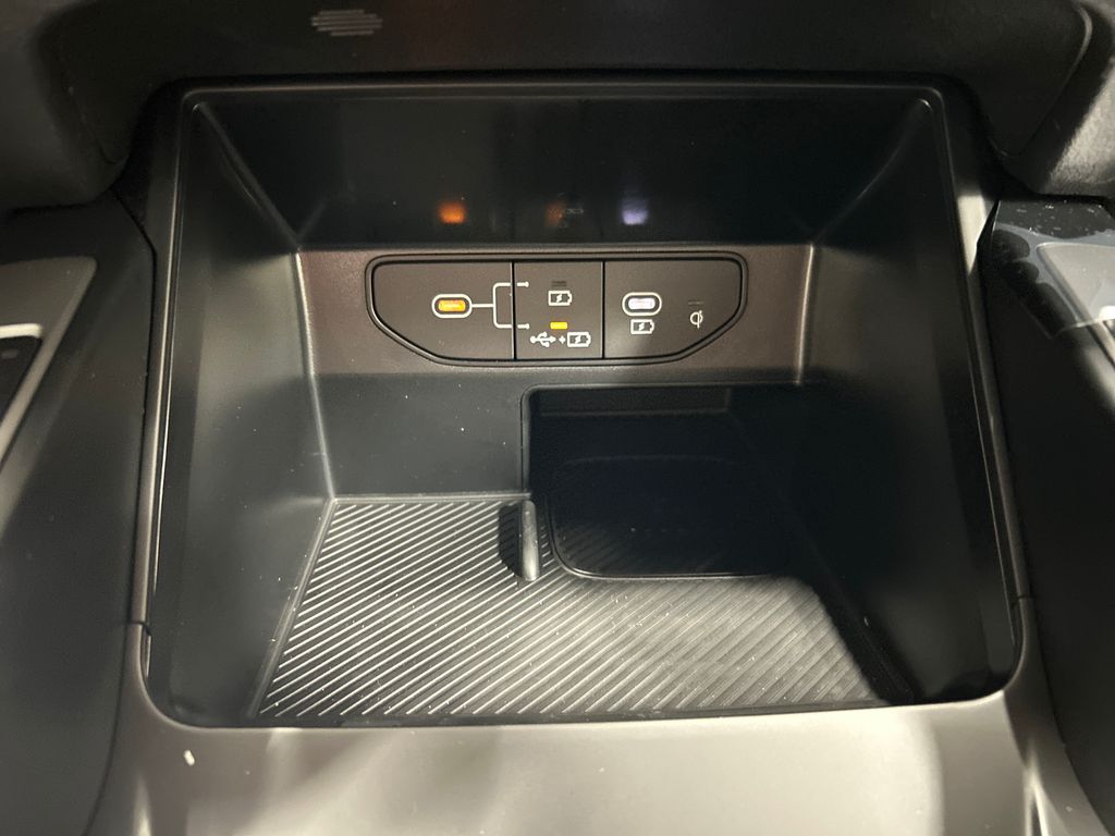 new 2025 Kia Sorento car, priced at $35,985