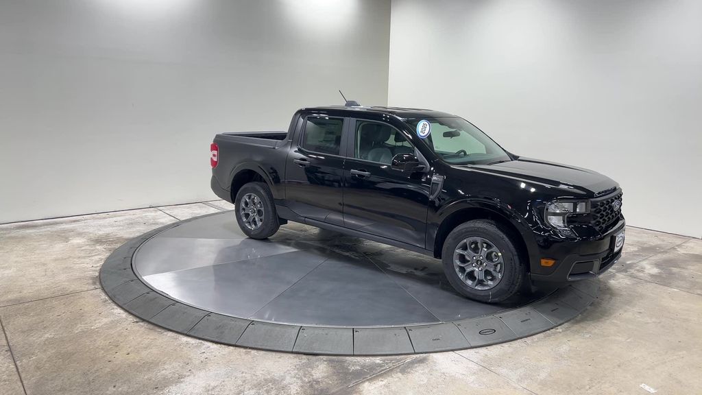 new 2025 Ford Maverick car, priced at $33,639