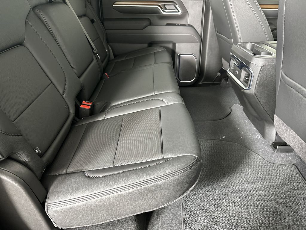 new 2025 GMC Sierra 2500HD car, priced at $86,034