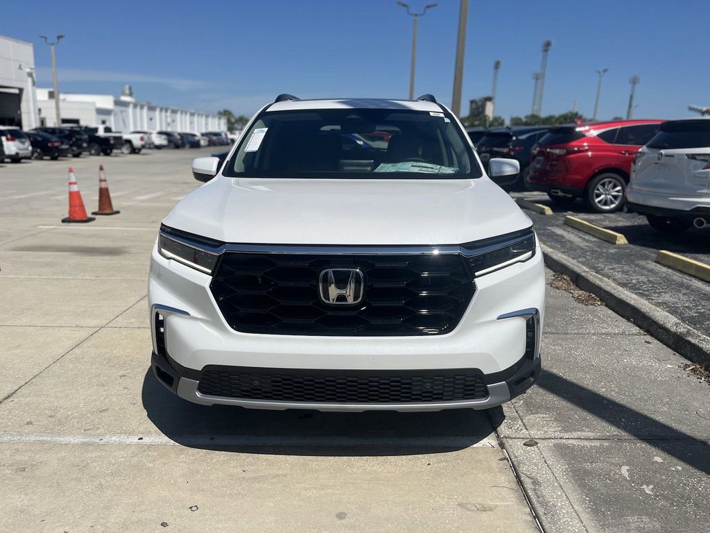 new 2025 Honda Pilot car, priced at $49,445