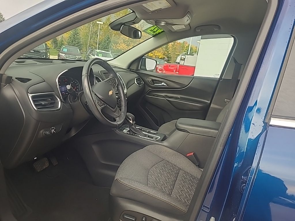 used 2022 Chevrolet Equinox car, priced at $22,799