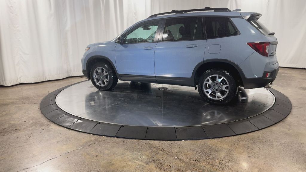 used 2022 Honda Passport car, priced at $34,929