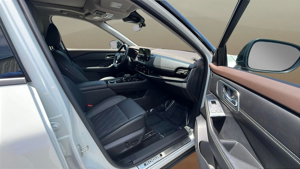used 2022 Nissan Rogue car, priced at $29,400
