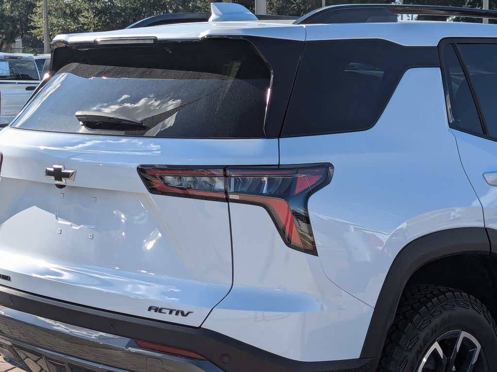 new 2026 Chevrolet Equinox car, priced at $33,895