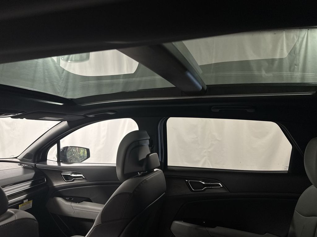 new 2025 Kia Sportage Plug-In Hybrid car, priced at $41,096