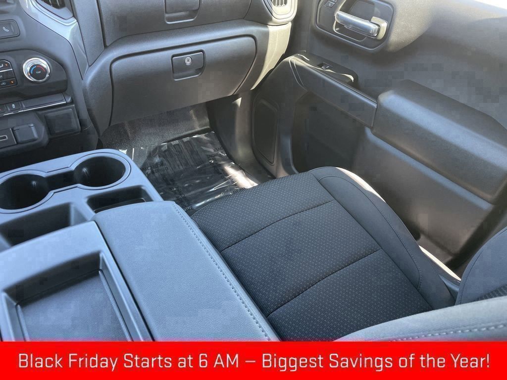 new 2025 GMC Sierra 1500 car, priced at $41,334