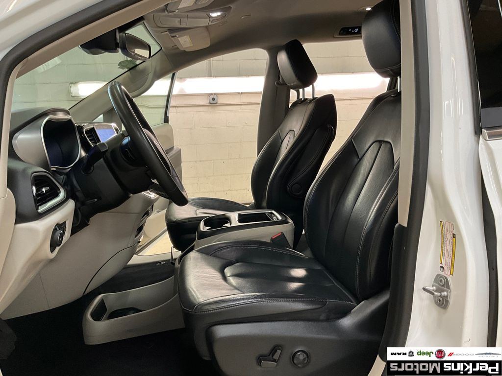 used 2022 Chrysler Pacifica car, priced at $23,989