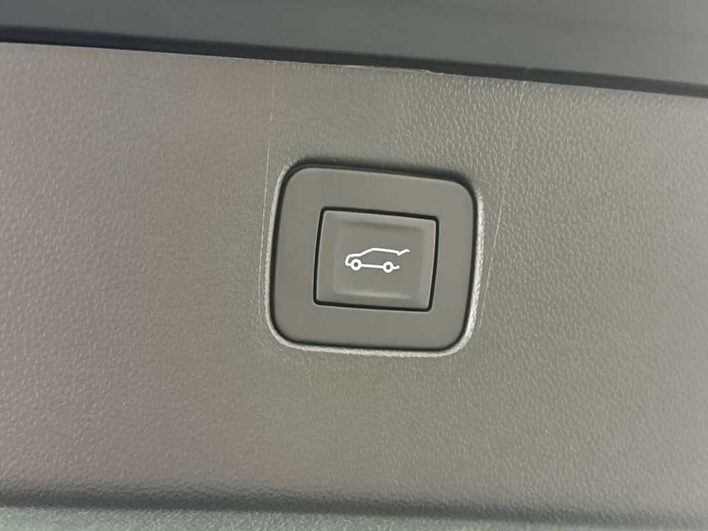 new 2025 Buick Envista car, priced at $25,187