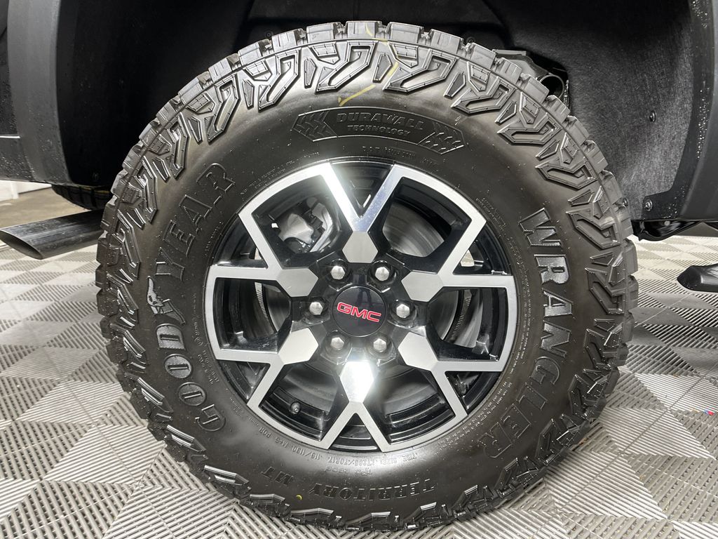 new 2025 GMC Canyon car, priced at $54,465