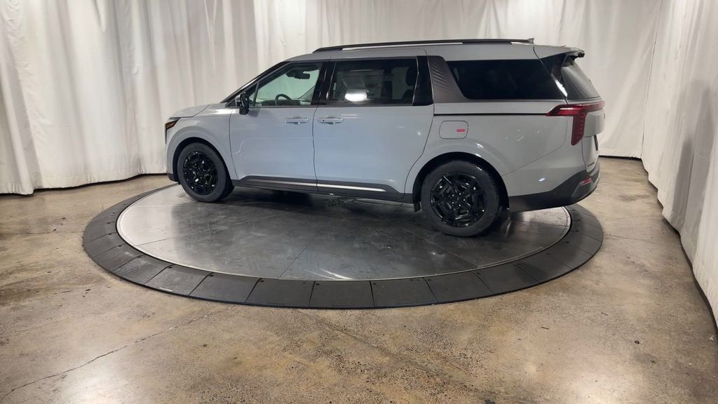 new 2025 Kia Carnival car, priced at $47,884