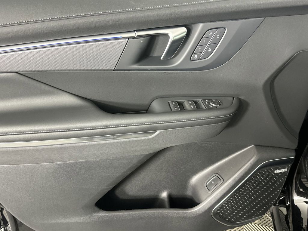 new 2025 Buick Enclave car, priced at $46,530