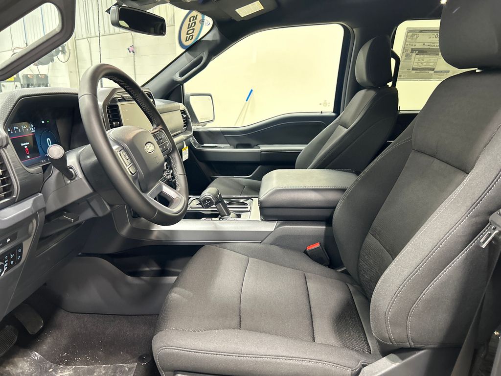 new 2025 Ford F-150 car, priced at $55,211