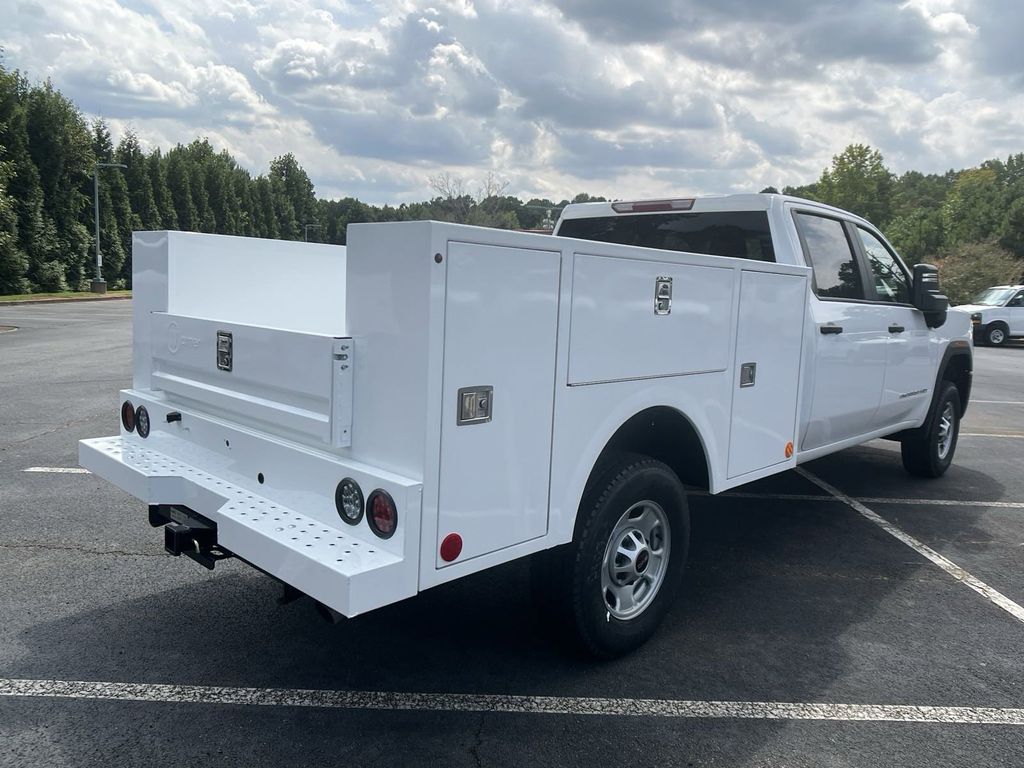 new 2024 GMC Sierra 2500HD car, priced at $51,433