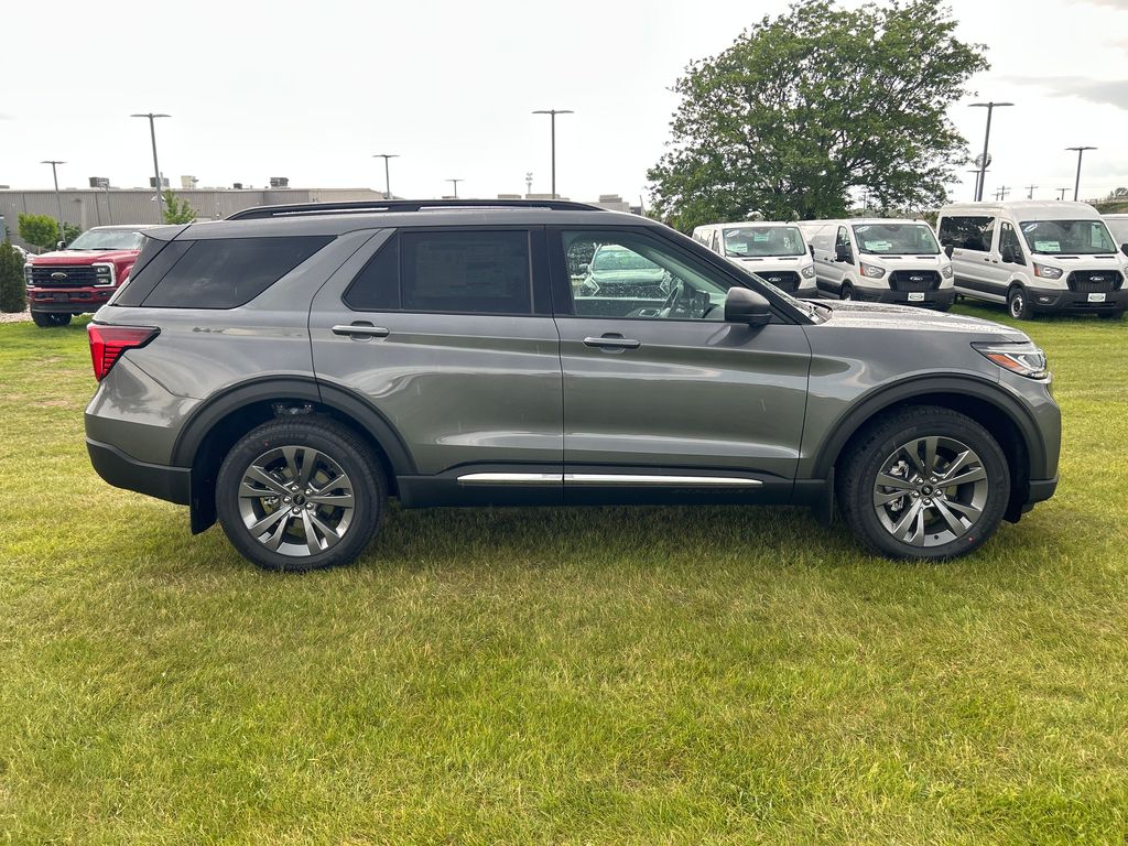 new 2025 Ford Explorer car, priced at $45,399