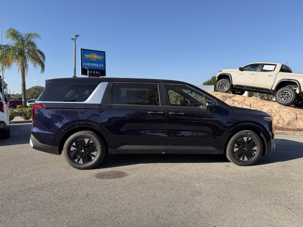 new 2026 Kia Carnival Hybrid car, priced at $38,702
