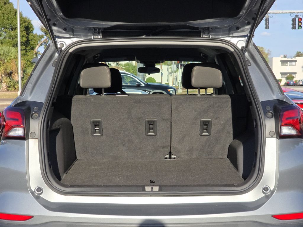 used 2023 Chevrolet Equinox car, priced at $18,994