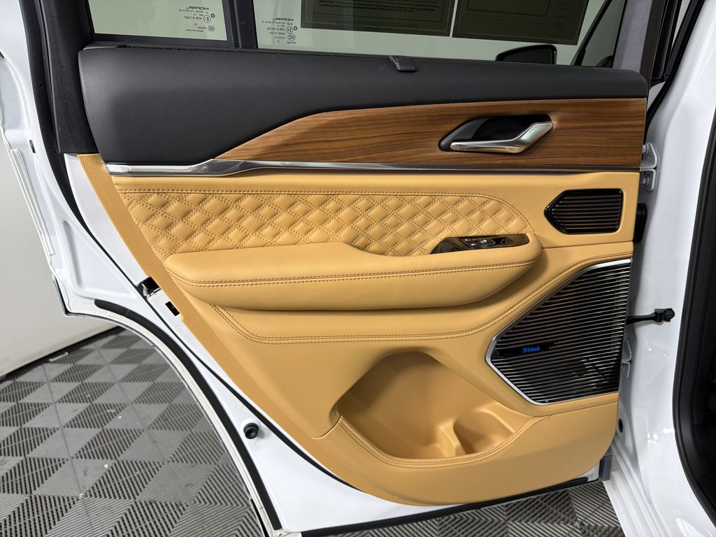 used 2025 Jeep Grand Cherokee car, priced at $53,195