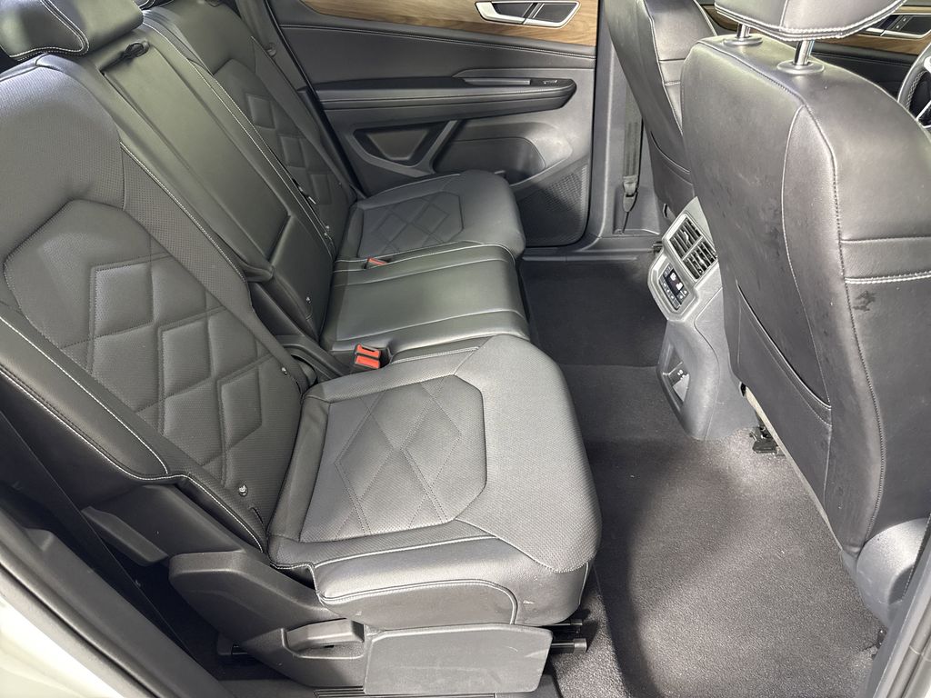 used 2024 Volkswagen Atlas car