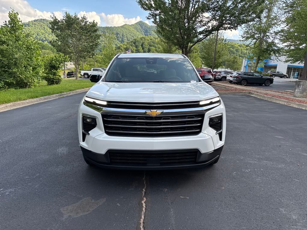 new 2025 Chevrolet Traverse car, priced at $44,695