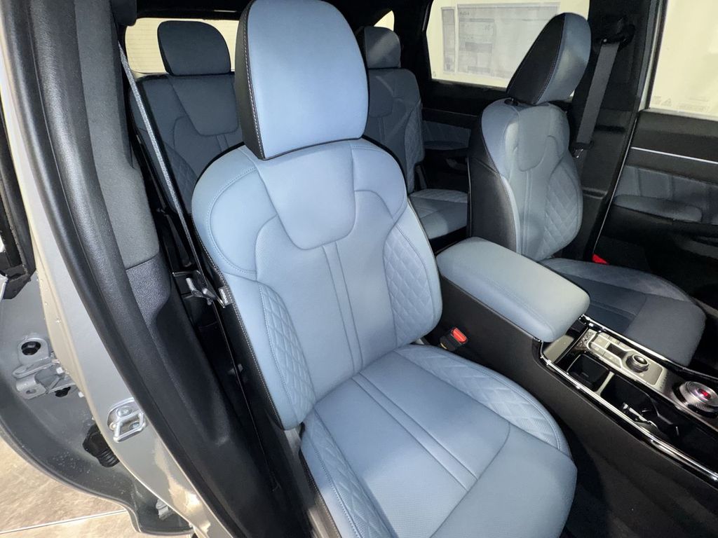 new 2025 Kia Sorento Hybrid car, priced at $47,971