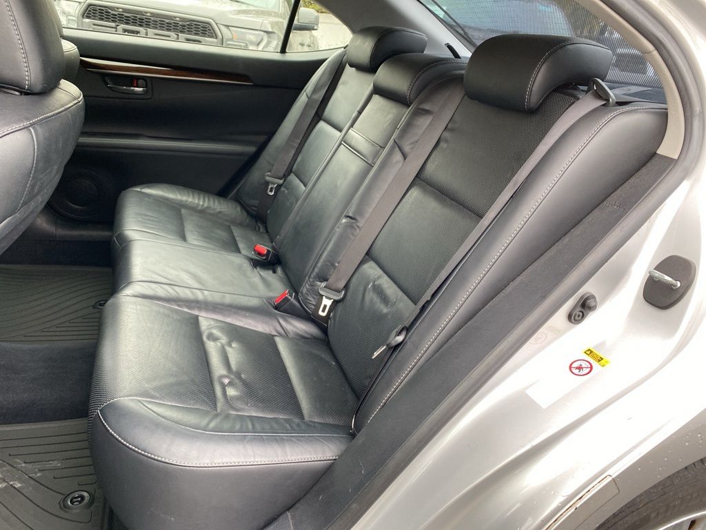 used 2013 Lexus ES car, priced at $11,500