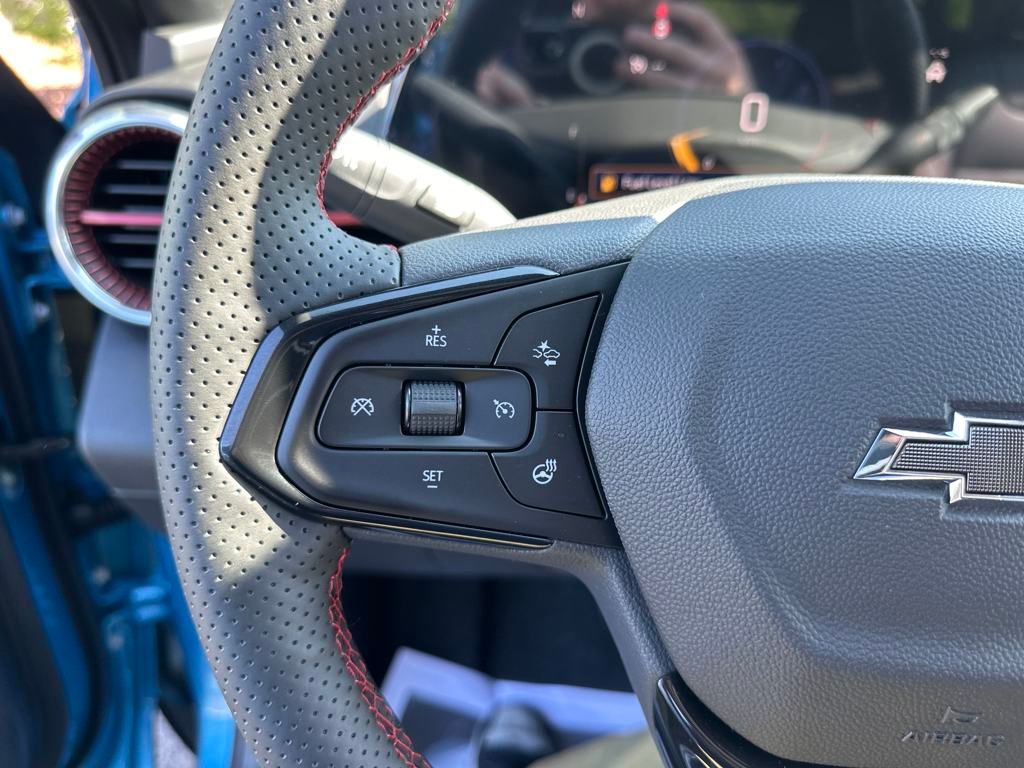 new 2025 Chevrolet Trax car, priced at $26,290