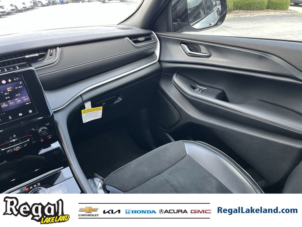 used 2023 Jeep Grand Cherokee car, priced at $31,594