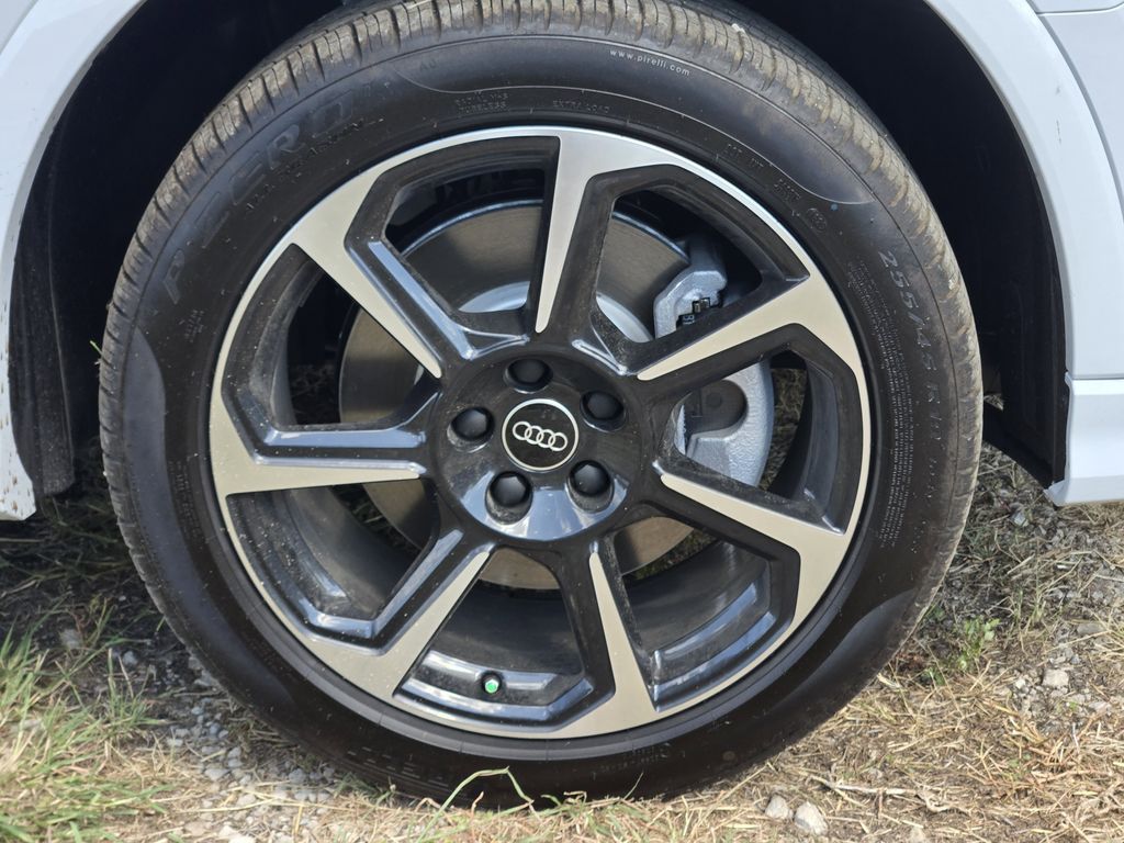 new 2025 Audi Q3 car, priced at $47,240