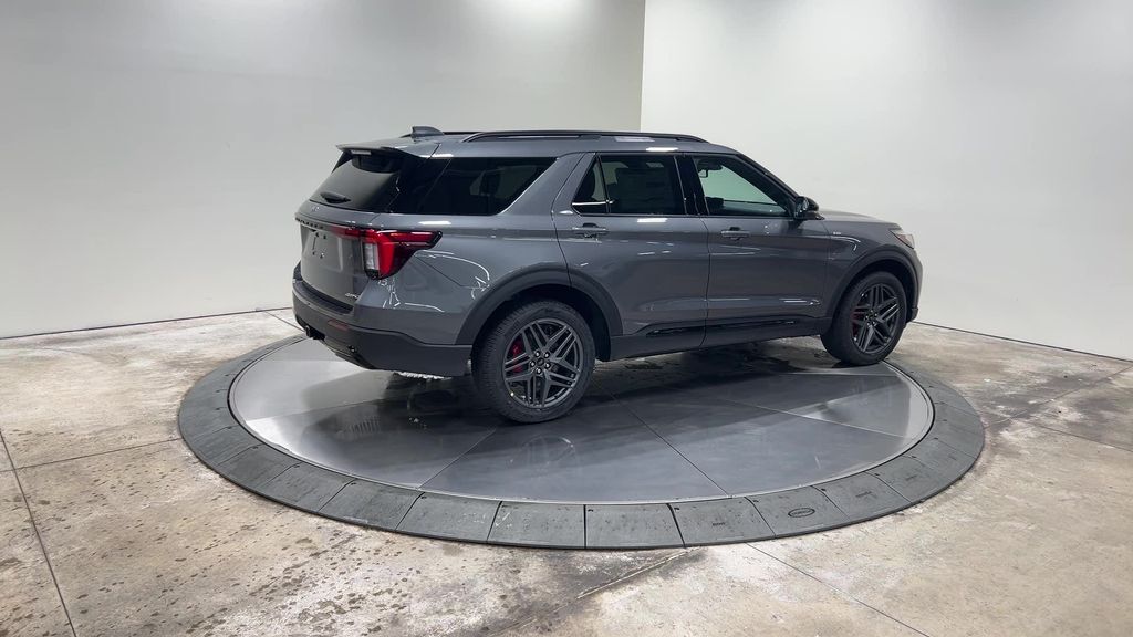 new 2025 Ford Explorer car, priced at $49,596