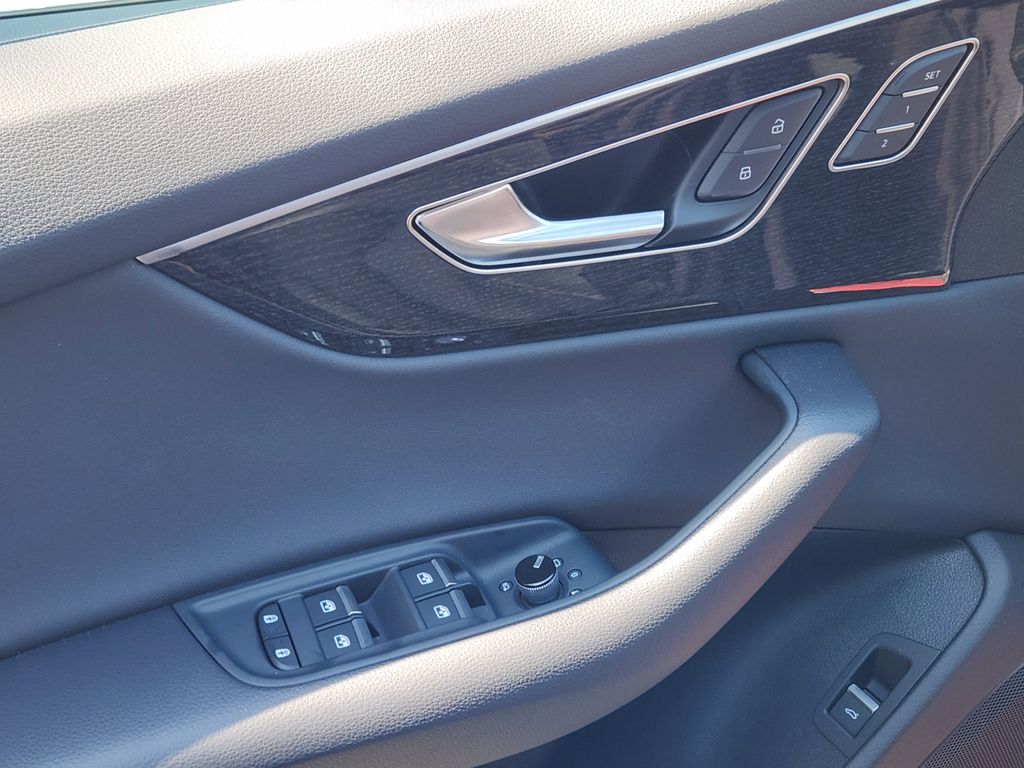 new 2025 Audi Q8 car, priced at $81,465