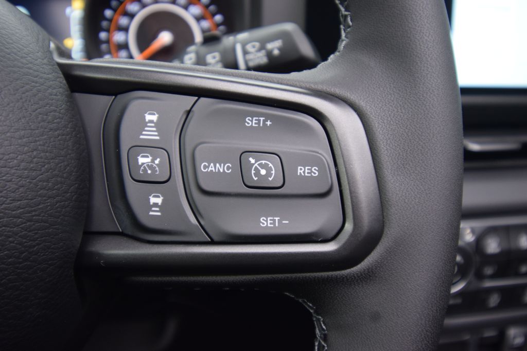 new 2025 Jeep Wrangler car, priced at $66,610