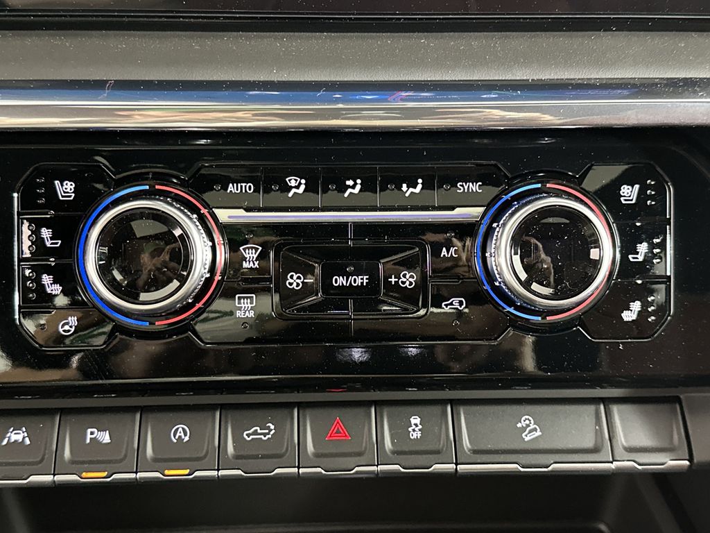new 2025 GMC Sierra 1500 car, priced at $78,239