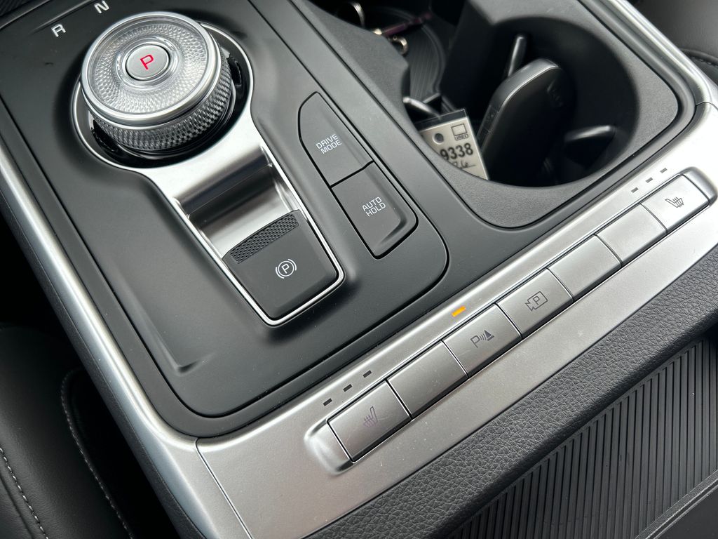 new 2026 Kia Carnival Hybrid car, priced at $40,982