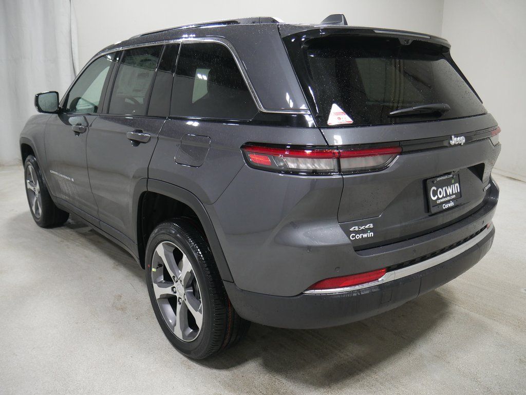 new 2024 Jeep Grand Cherokee car, priced at $48,272